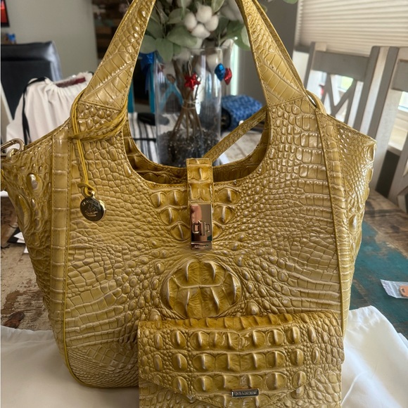 Brahmin Carla bag - Picture 1 of 8